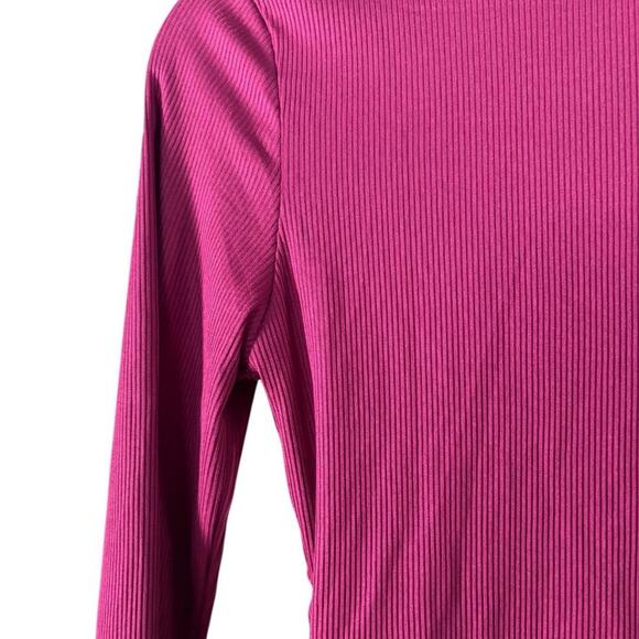 Almost Famous Red Ribbed Long-Sleeve Crop Top Ruched Front Stretchy Fitted Tee - Picture 3 of 7